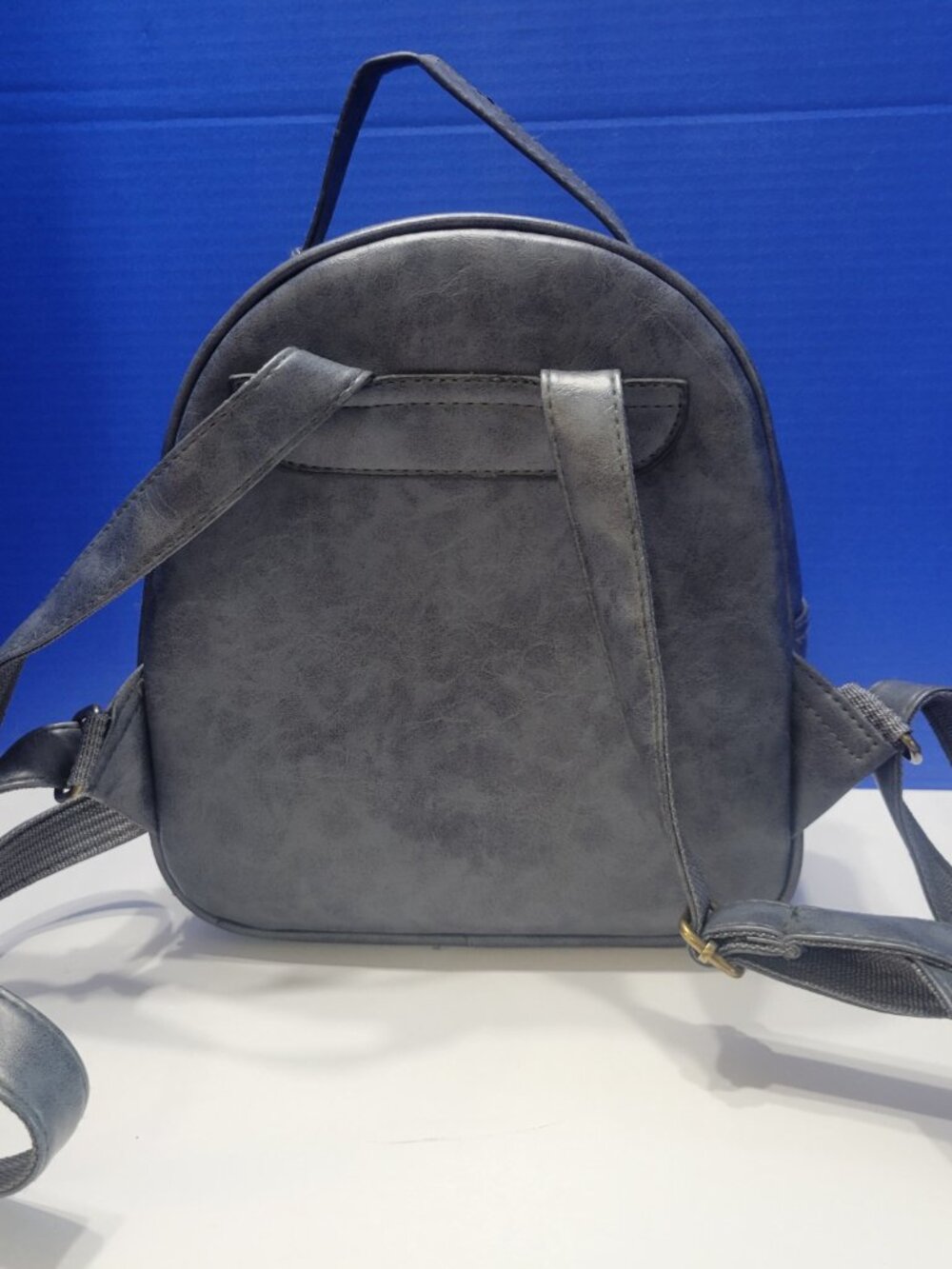 Gray Cat Mini Backpack - Picture 3 of 6